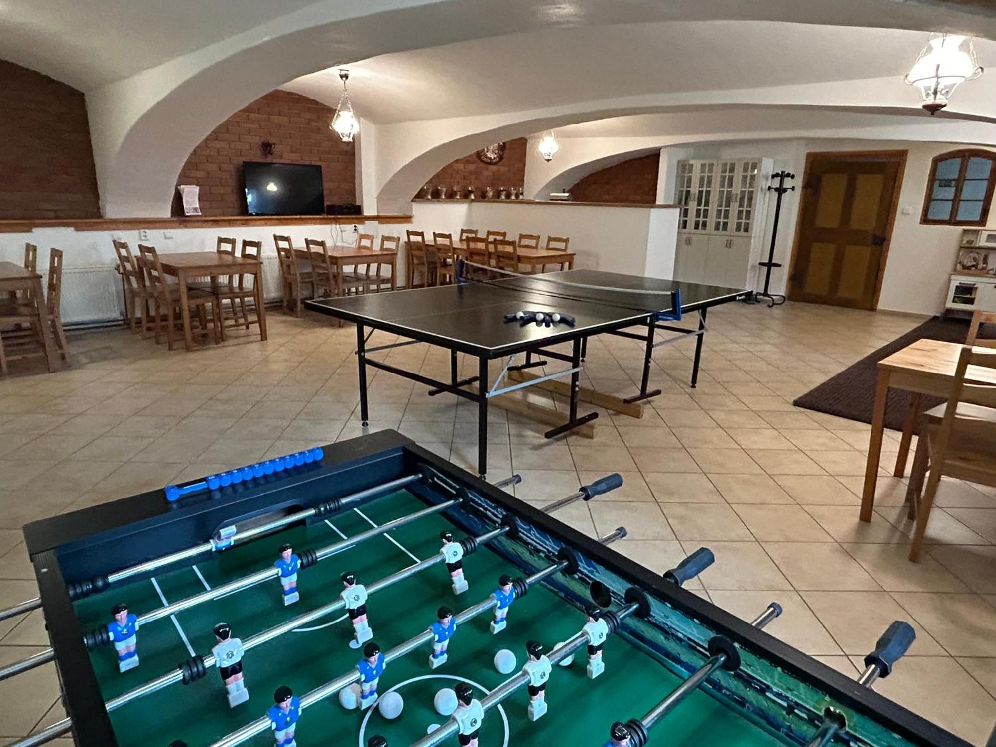 Dvur Stran & Wellness Hotel Карлови Вари Екстериор снимка