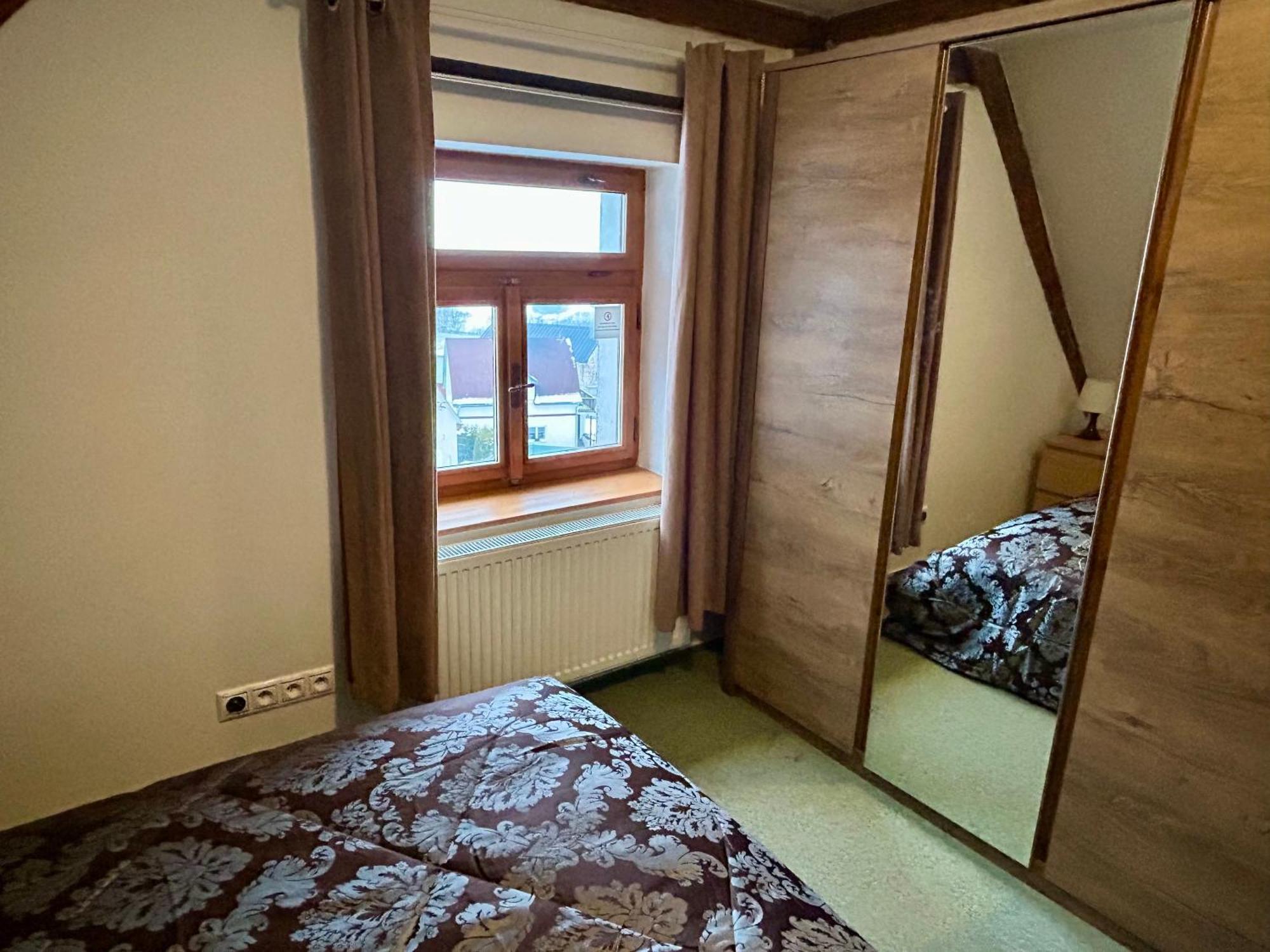 Dvur Stran & Wellness Hotel Карлови Вари Екстериор снимка