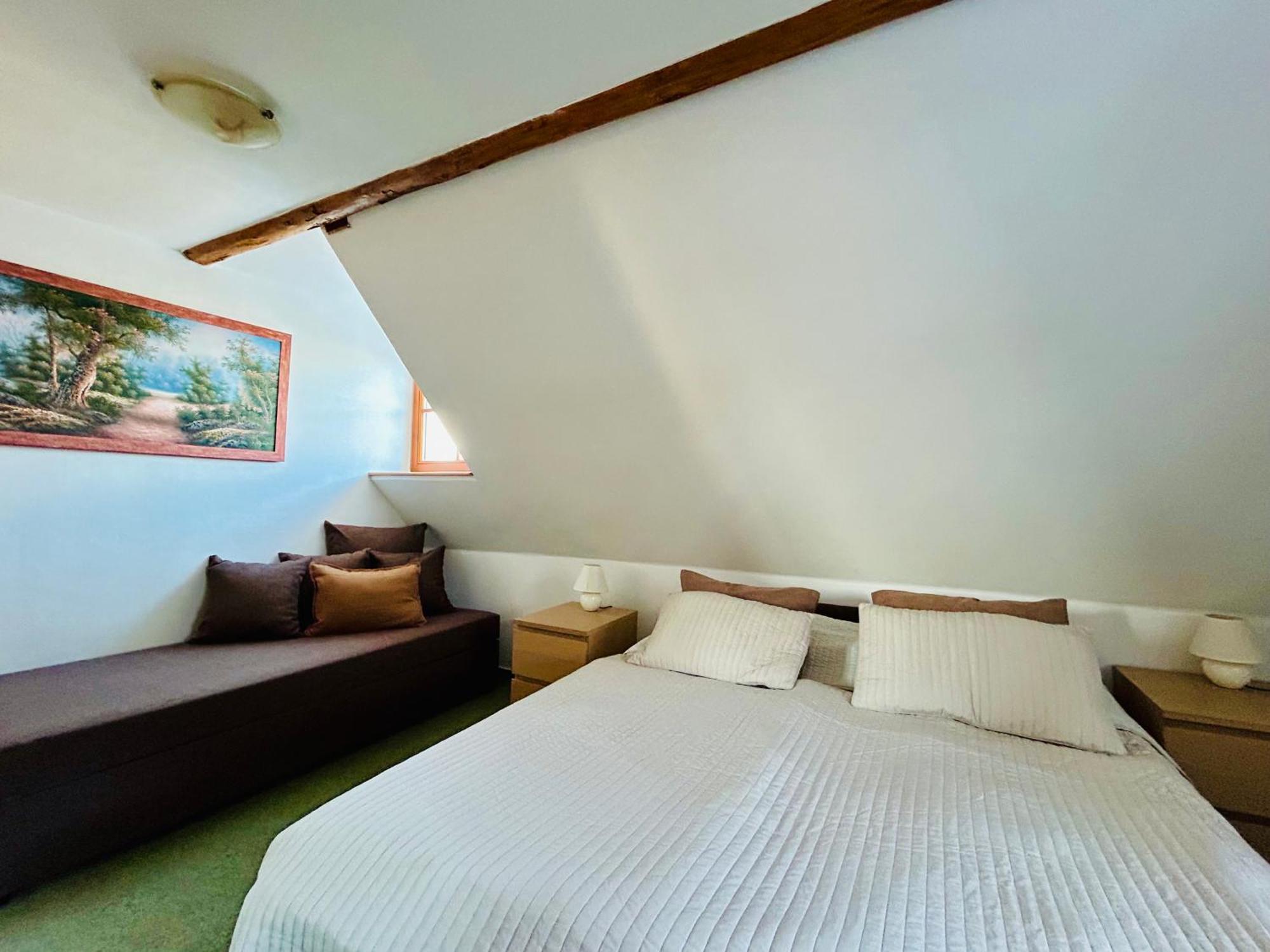 Dvur Stran & Wellness Hotel Карлови Вари Екстериор снимка