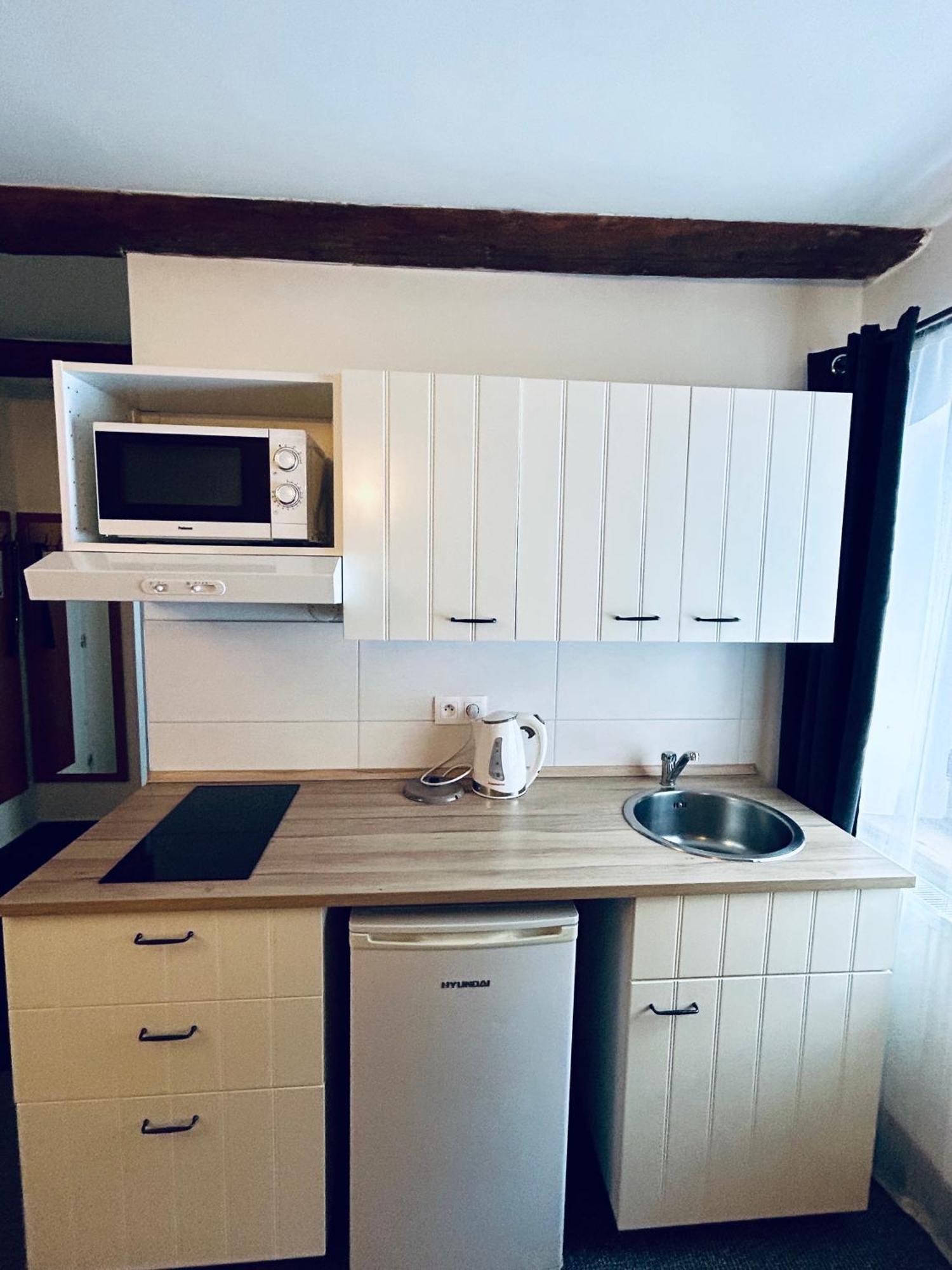 Dvur Stran & Wellness Hotel Карлови Вари Екстериор снимка