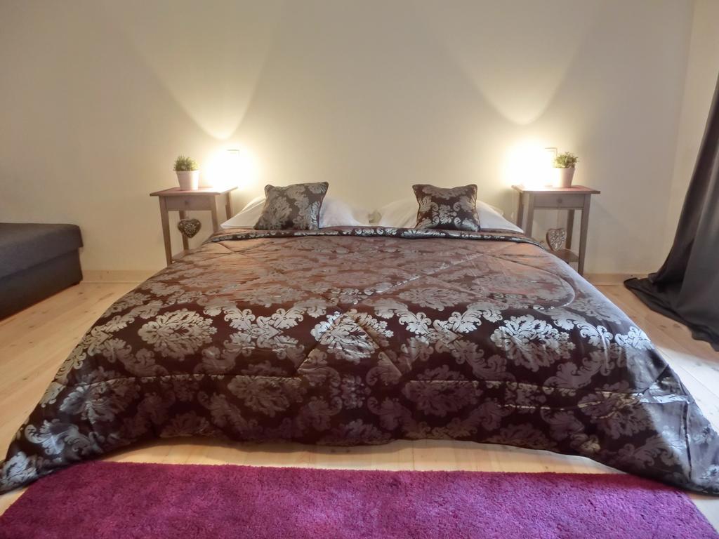 Dvur Stran & Wellness Hotel Карлови Вари Стая снимка